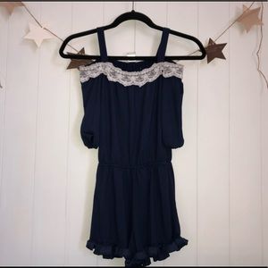 ☁️ Cute girls blue romper size 12 ☁️